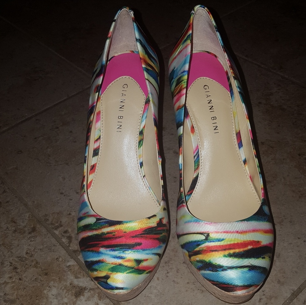 Multi-Colored Wedges